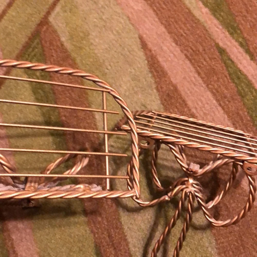 Vintage 1970’s boho Homco brass tone ribbon wall shelves - Picture 8 of 9